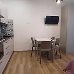 Matt House Apartamento *